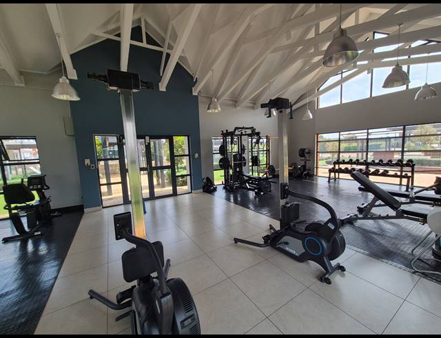1 BEDROOM APARTMENT TO LET IN GLEN MARAIS